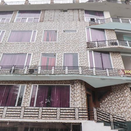 Oyo 69402 Yogeshwar Dhaam Hotell Vrindāvan Exteriör bild