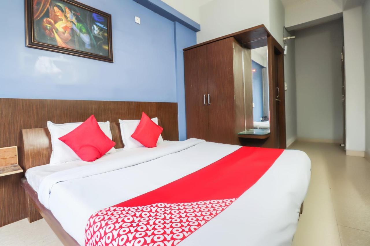 Oyo 69402 Yogeshwar Dhaam Hotell Vrindāvan Exteriör bild